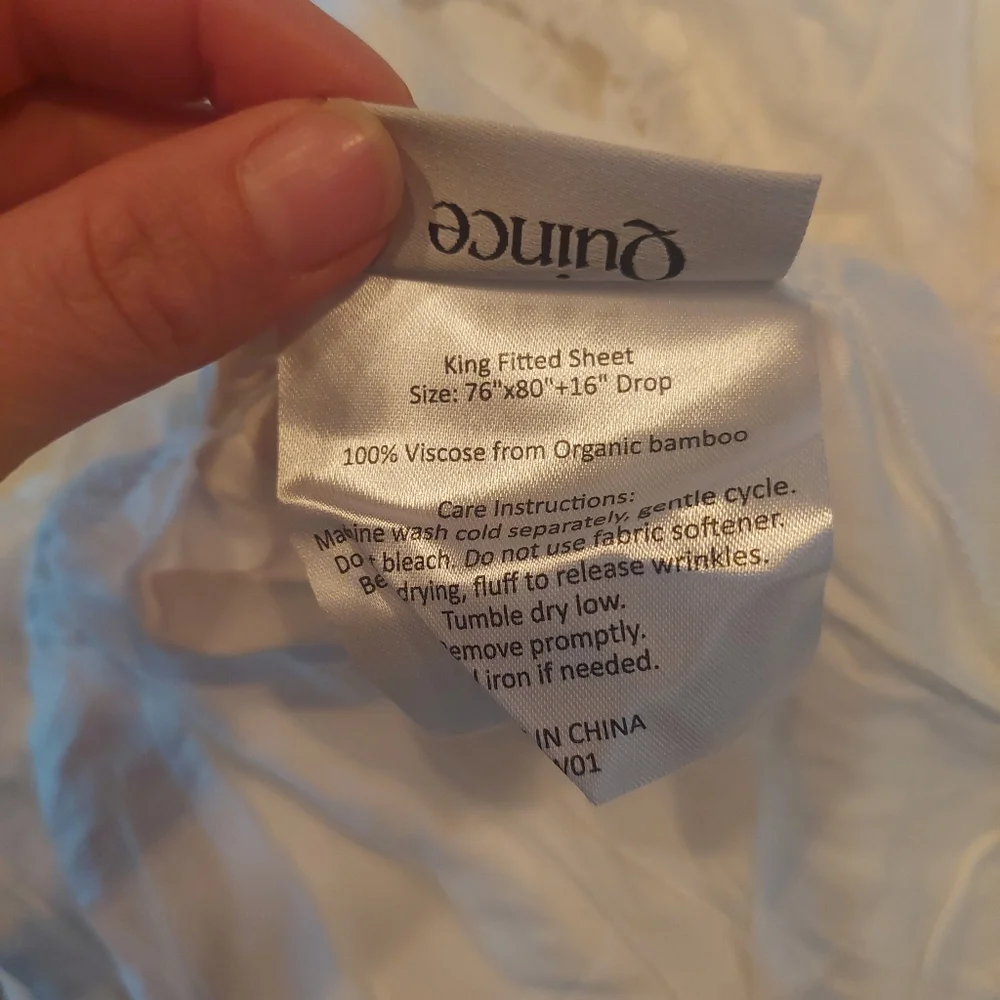 NWOT! Quince Organic Bamboo White Sheet & Pillowcases! Sz. King (960)_8